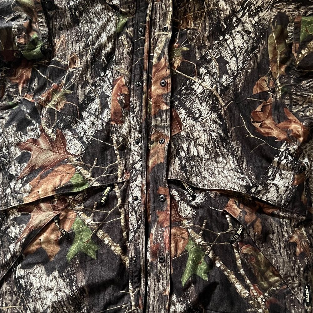Cabela's Whitetail Real Tree Camo Hooded Gore-Tex Hunting Jacket in Size XL - Picture 11 of 16